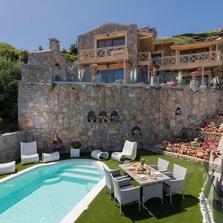 Felini Palace Agia Pelagia Exterior foto